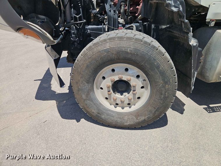 image for item EO8504 2019 Mack Granite dump truck