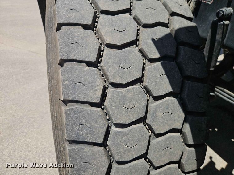 image for item EO8504 2019 Mack Granite dump truck