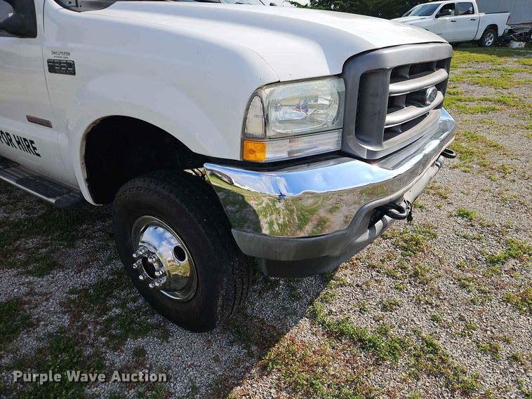 image for item EO8536 2003 Ford F350 Super Duty XL flatbed pickup truck