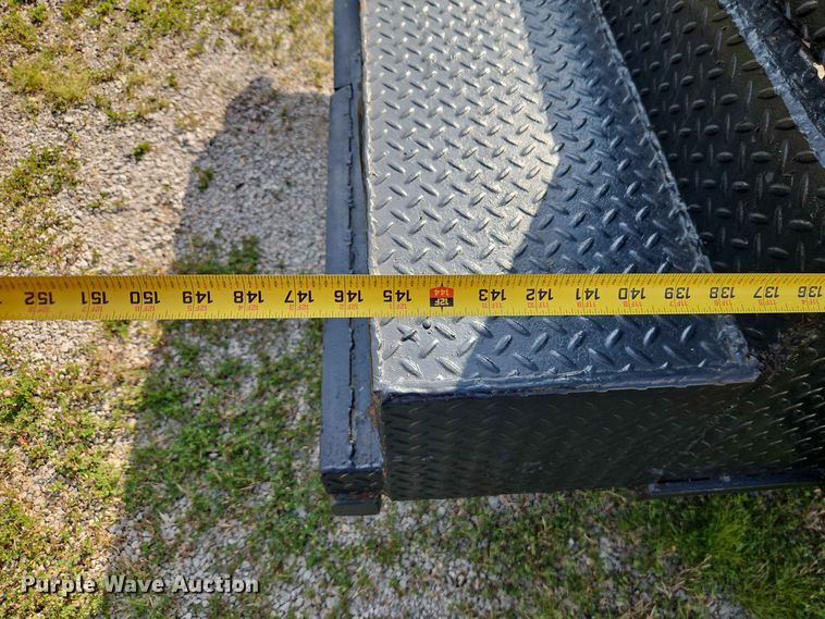 image for item EO8536 2003 Ford F350 Super Duty XL flatbed pickup truck