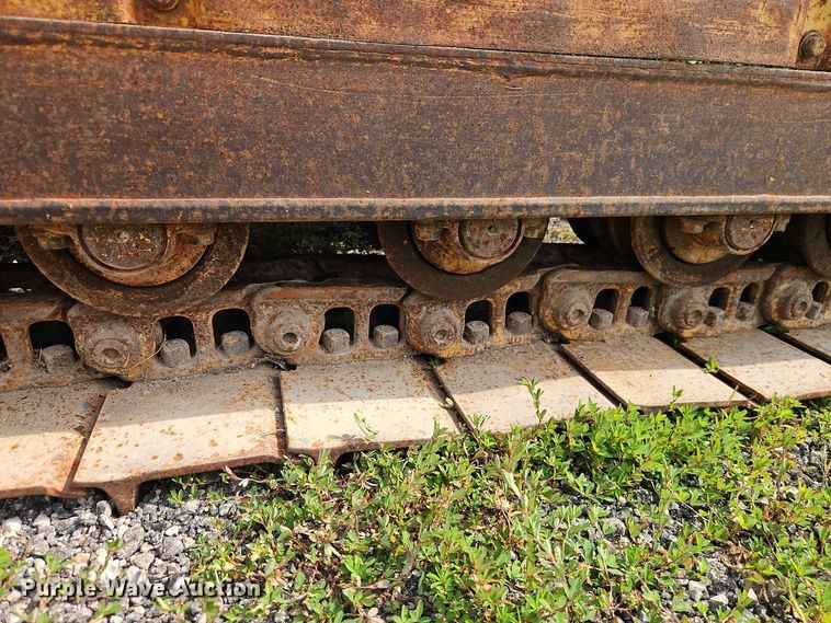 image for item EO8537 1986 Caterpillar D3B Z dozer