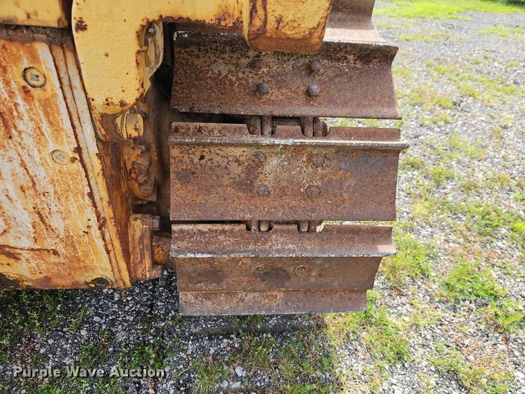 image for item EO8537 1986 Caterpillar D3B Z dozer