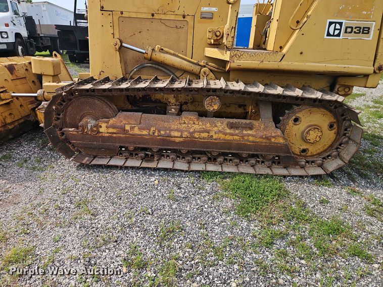 image for item EO8537 1986 Caterpillar D3B Z dozer