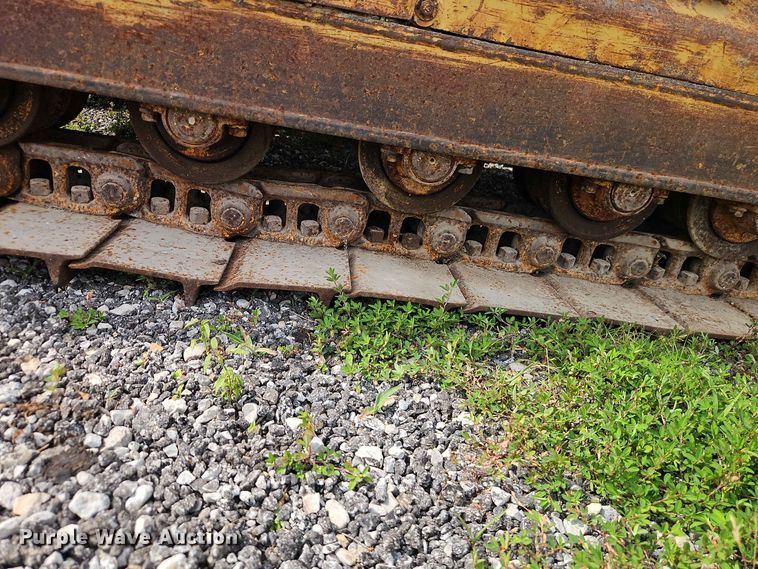 image for item EO8537 1986 Caterpillar D3B Z dozer