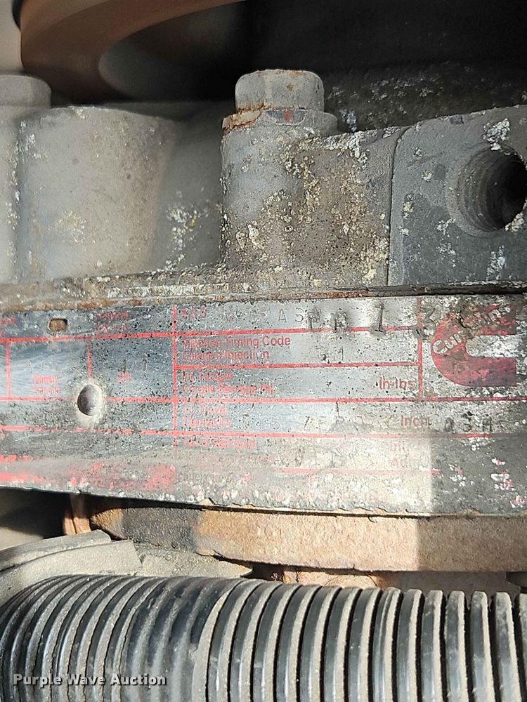 image for item EO8538 1990 International F8200 crane truck