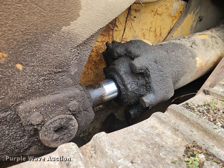 image for item EO8539 Caterpillar 977L track loader