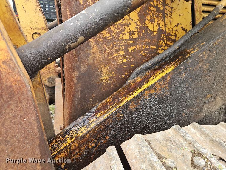 image for item EO8539 Caterpillar 977L track loader