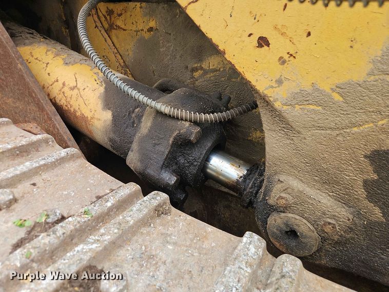 image for item EO8539 Caterpillar 977L track loader