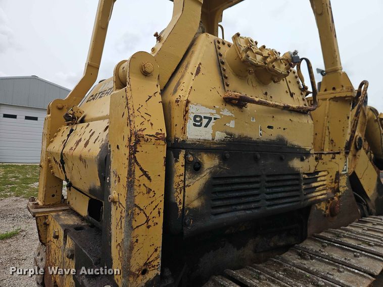 image for item EO8539 Caterpillar 977L track loader