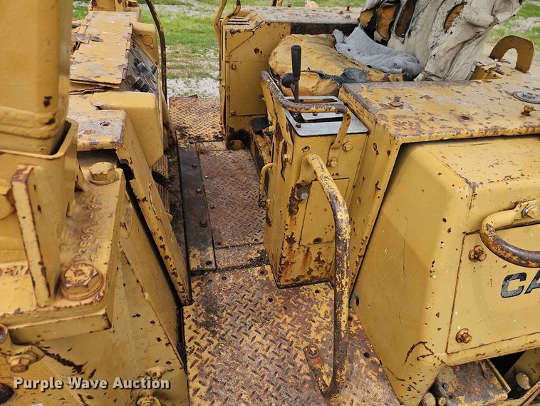 image for item EO8539 Caterpillar 977L track loader