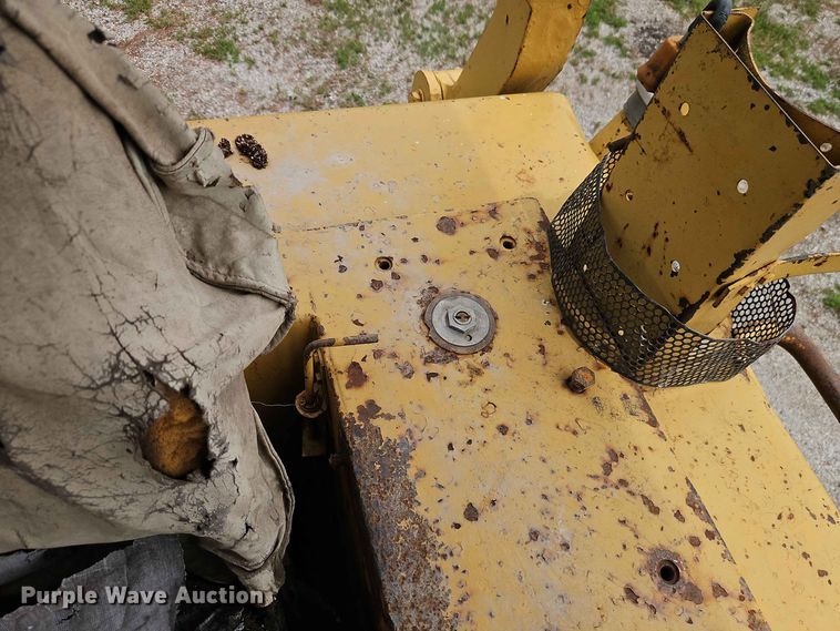 image for item EO8539 Caterpillar 977L track loader