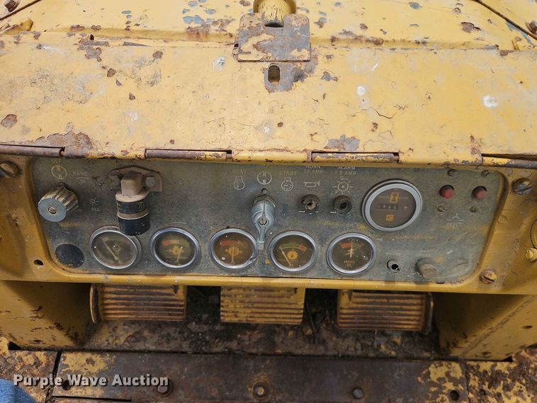 image for item EO8539 Caterpillar 977L track loader