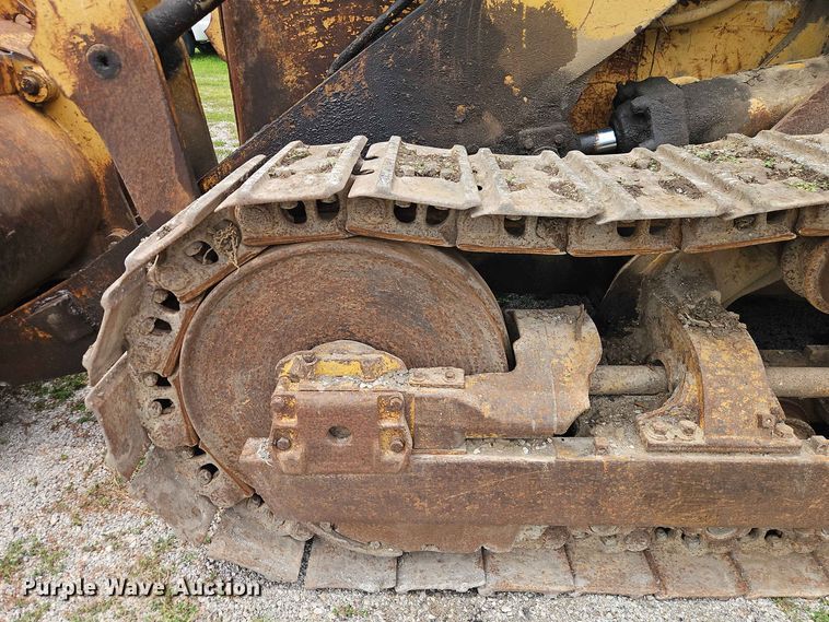 image for item EO8539 Caterpillar 977L track loader