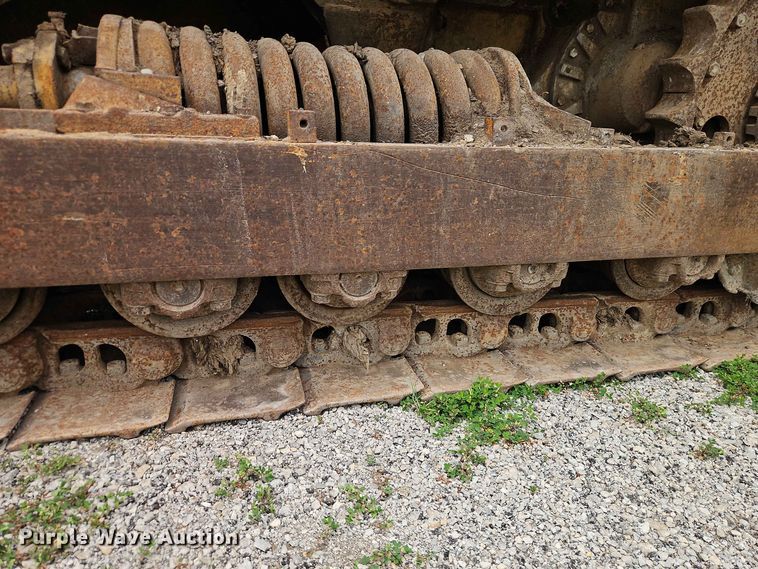 image for item EO8539 Caterpillar 977L track loader