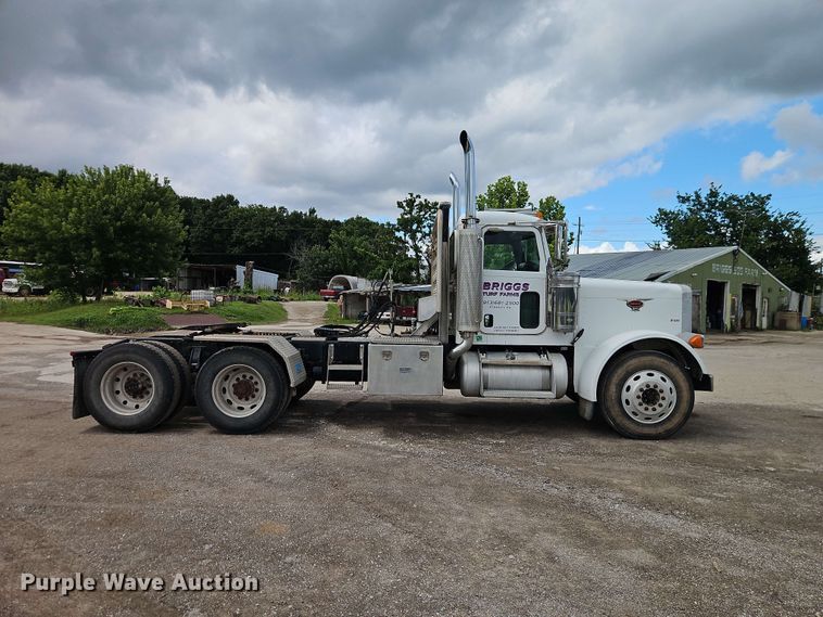 image for item EO8543 2006 Peterbilt 379 semi truck