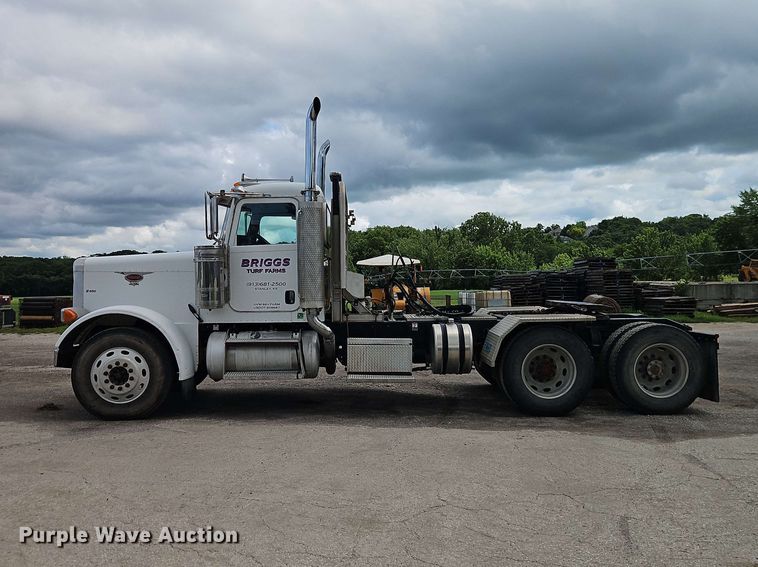 image for item EO8543 2006 Peterbilt 379 semi truck