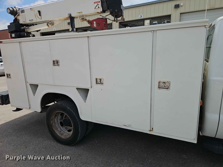 image for item EO8547 2012 Ford F-550 utility / service truck