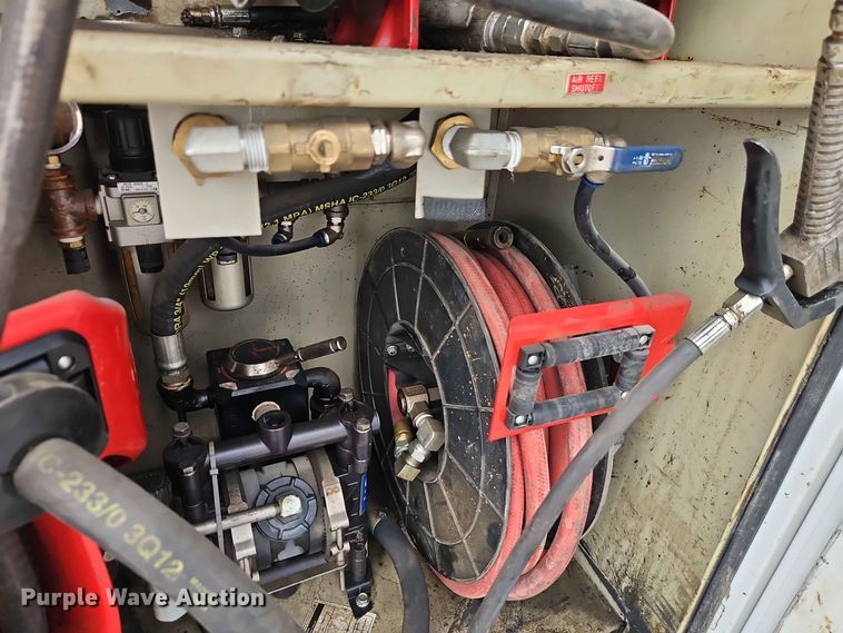 image for item EO8547 2012 Ford F-550 utility / service truck