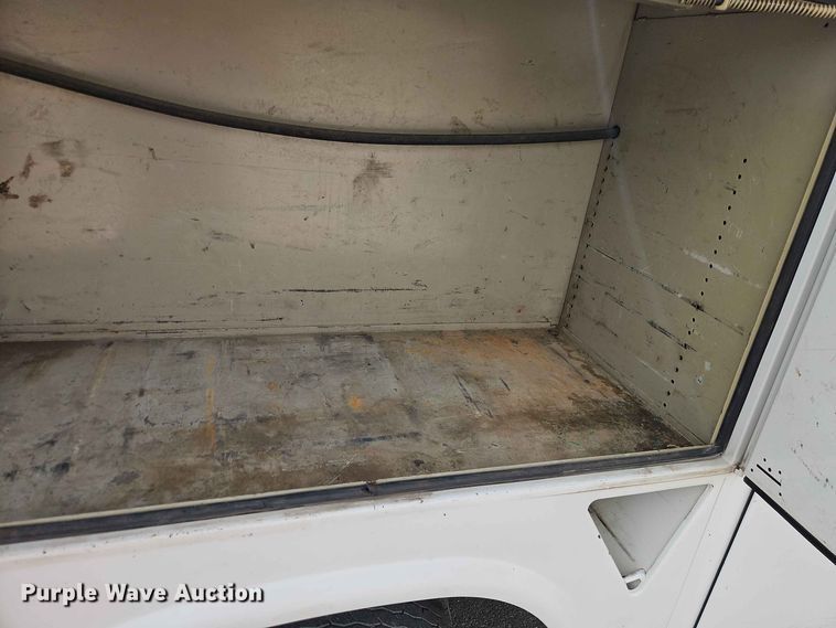 image for item EO8547 2012 Ford F-550 utility / service truck