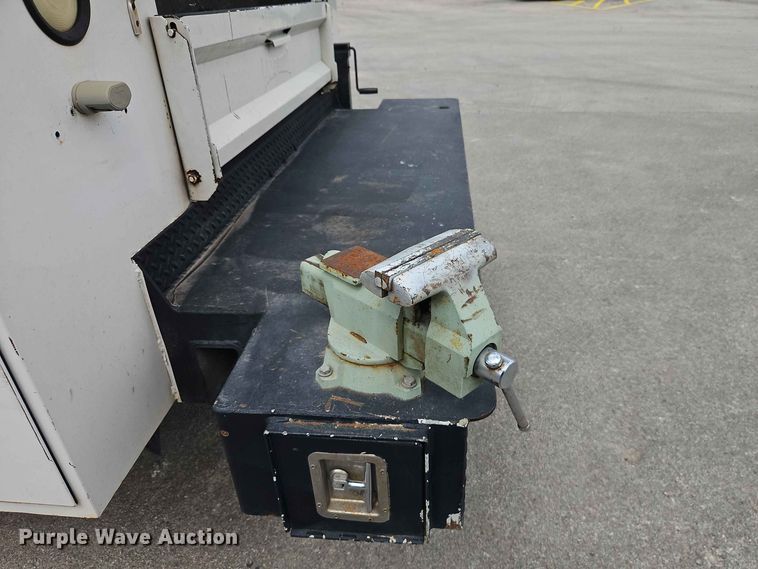 image for item EO8547 2012 Ford F-550 utility / service truck
