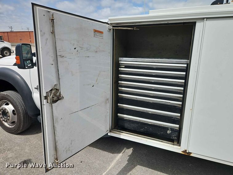 image for item EO8547 2012 Ford F-550 utility / service truck