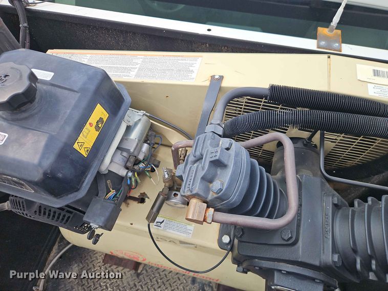 image for item EO8547 2012 Ford F-550 utility / service truck