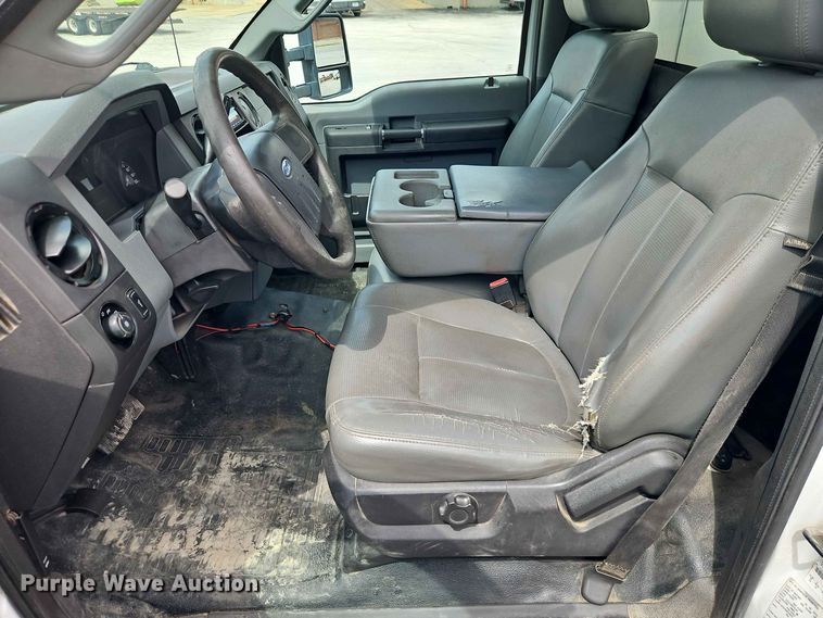 image for item EO8547 2012 Ford F-550 utility / service truck