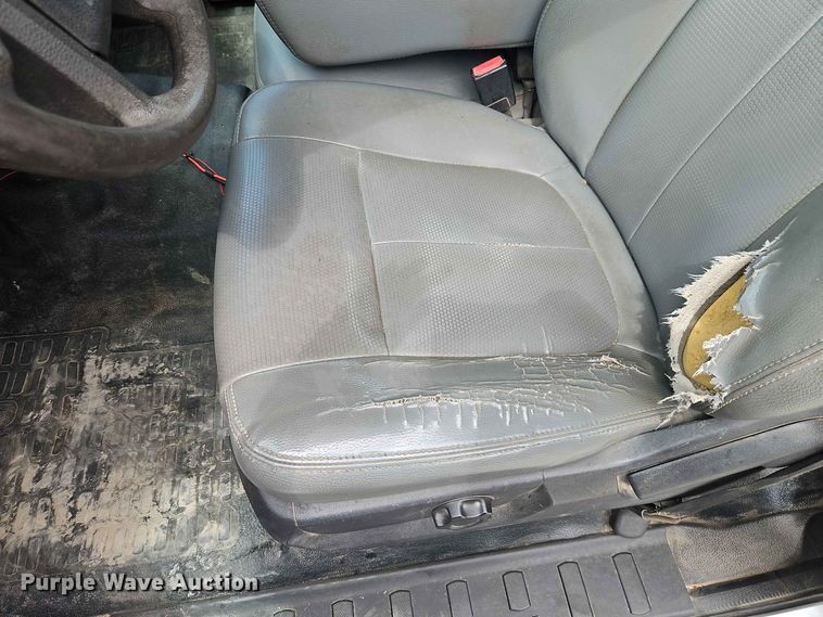 image for item EO8547 2012 Ford F-550 utility / service truck