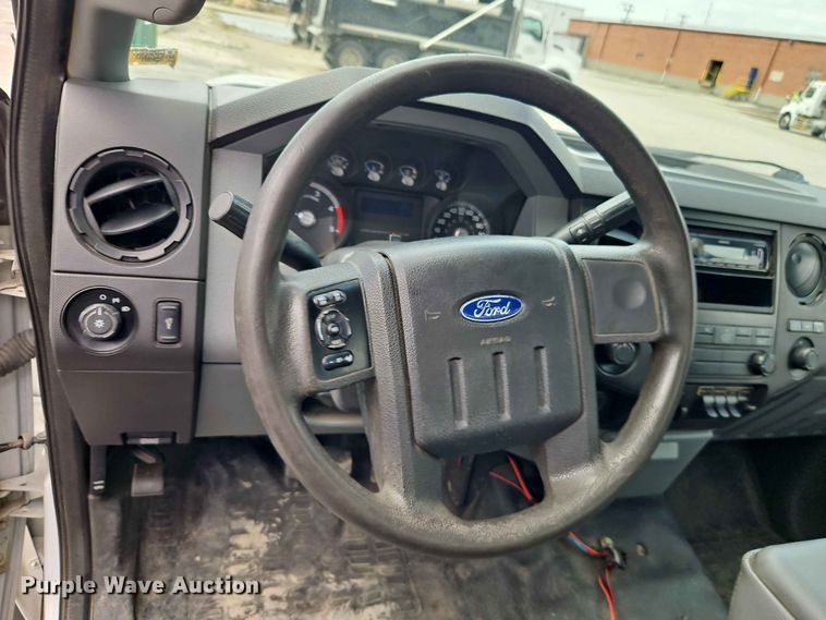 image for item EO8547 2012 Ford F-550 utility / service truck