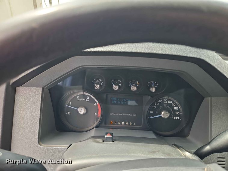 image for item EO8547 2012 Ford F-550 utility / service truck