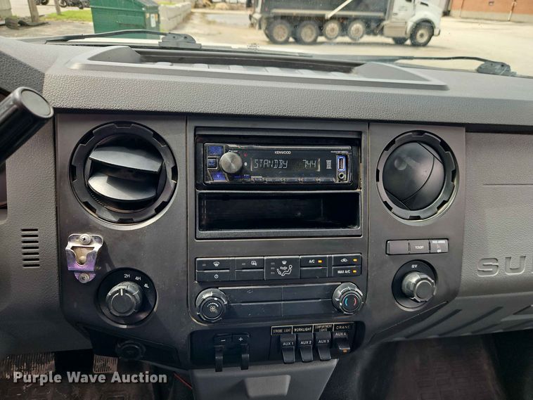 image for item EO8547 2012 Ford F-550 utility / service truck