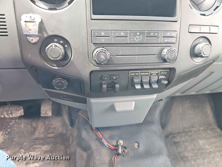 image for item EO8547 2012 Ford F-550 utility / service truck