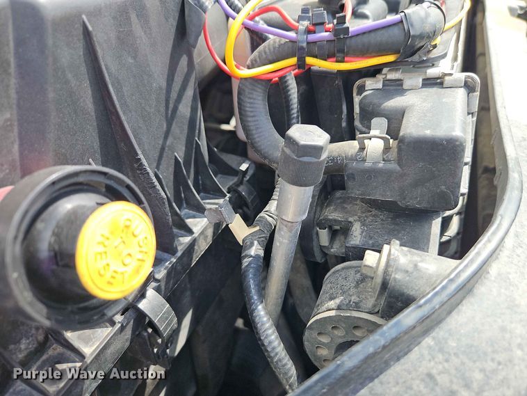 image for item EO8547 2012 Ford F-550 utility / service truck