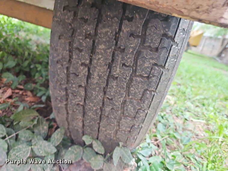 image for item EO8550 2006 Woodchuck WC1200CF wood chipper