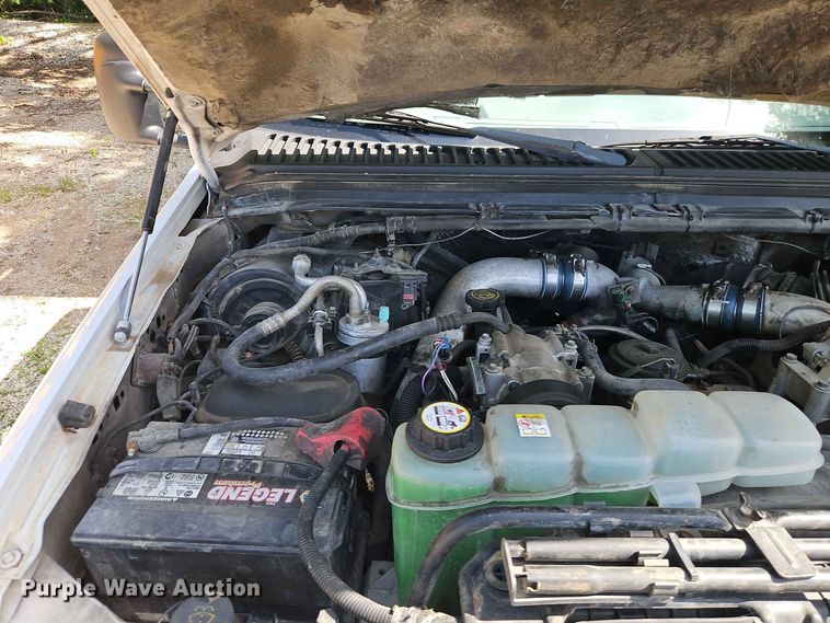 image for item EO8552 1999 Ford F550 utility / service truck