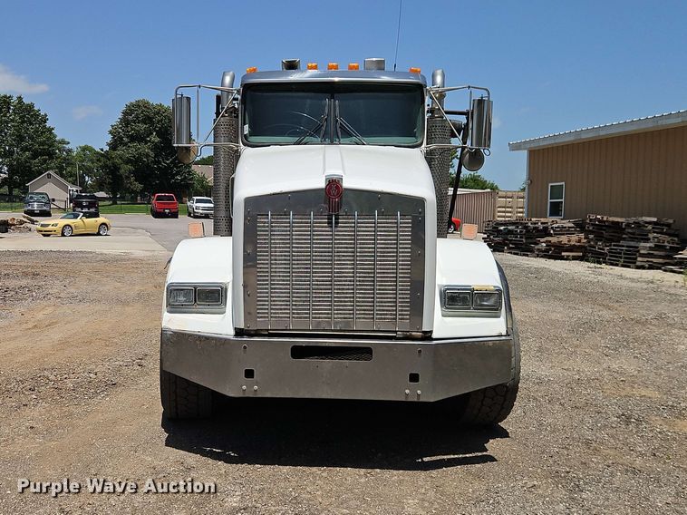 image for item EO8554 2007 Kenworth T800 roll-off container truck