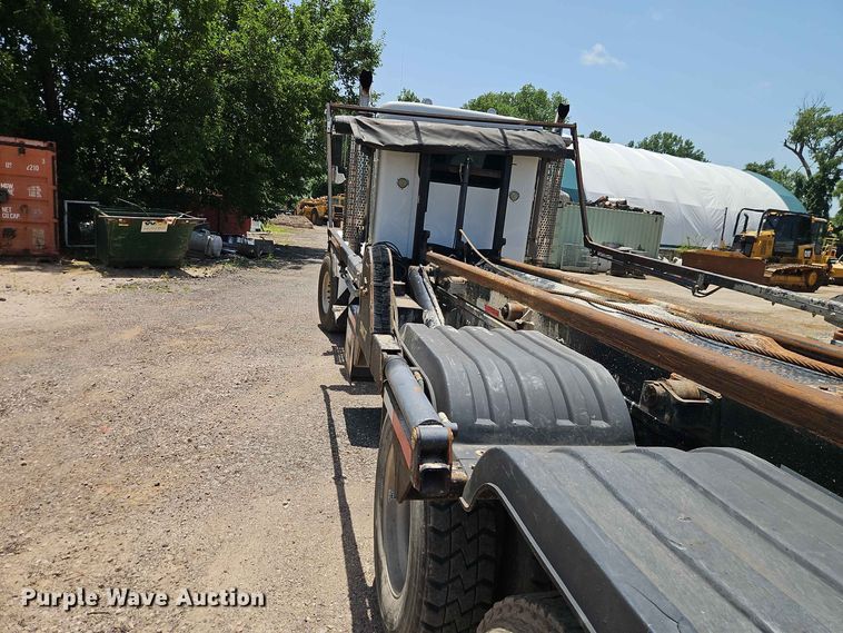 image for item EO8554 2007 Kenworth T800 roll-off container truck