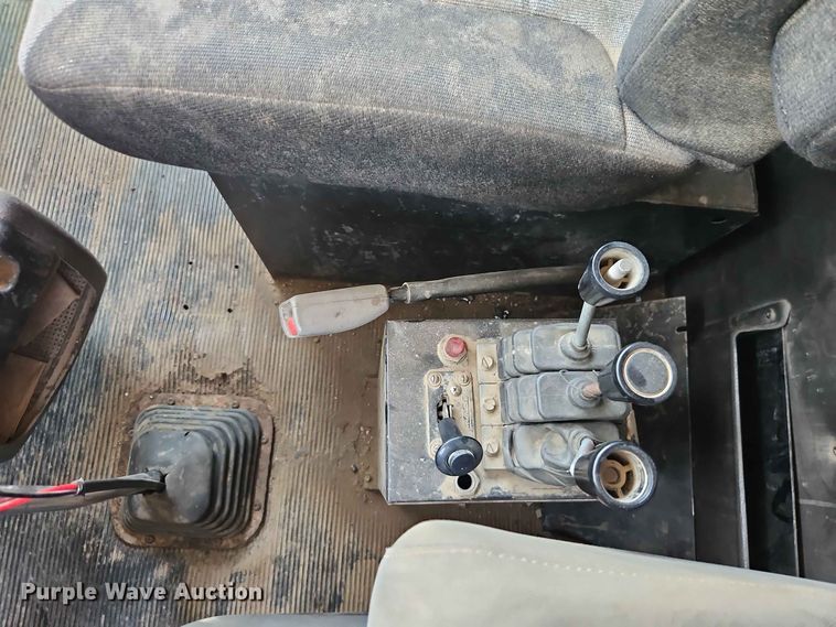 image for item EO8554 2007 Kenworth T800 roll-off container truck
