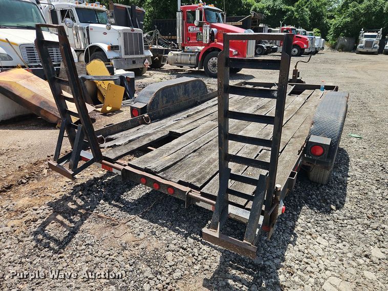 image for item EO8555 2001 Cronkhite Industries equipment trailer