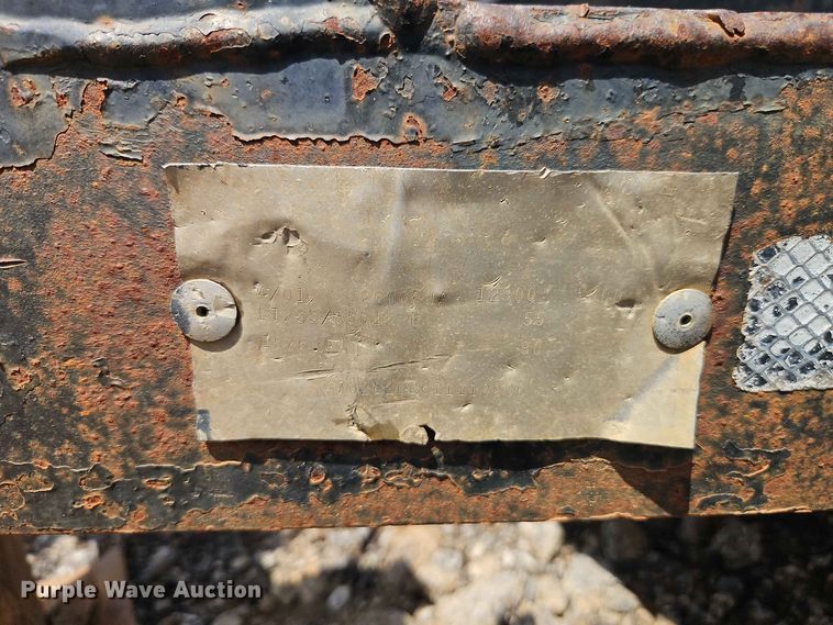 image for item EO8555 2001 Cronkhite Industries equipment trailer