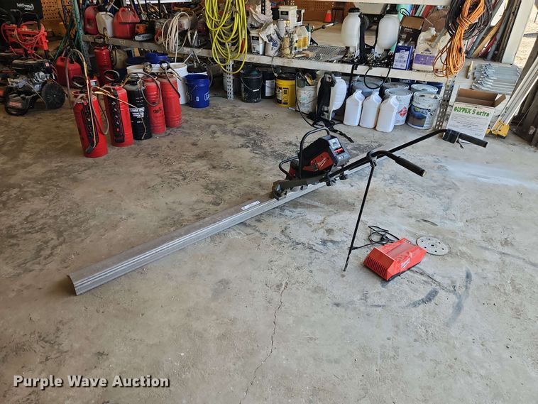image for item EO8563 Milwaukee power screed