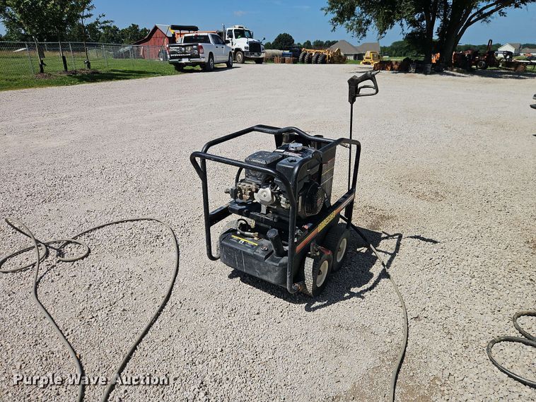 image for item EO8569 Mi-T-M HSP-3504-3MGH pressure washer