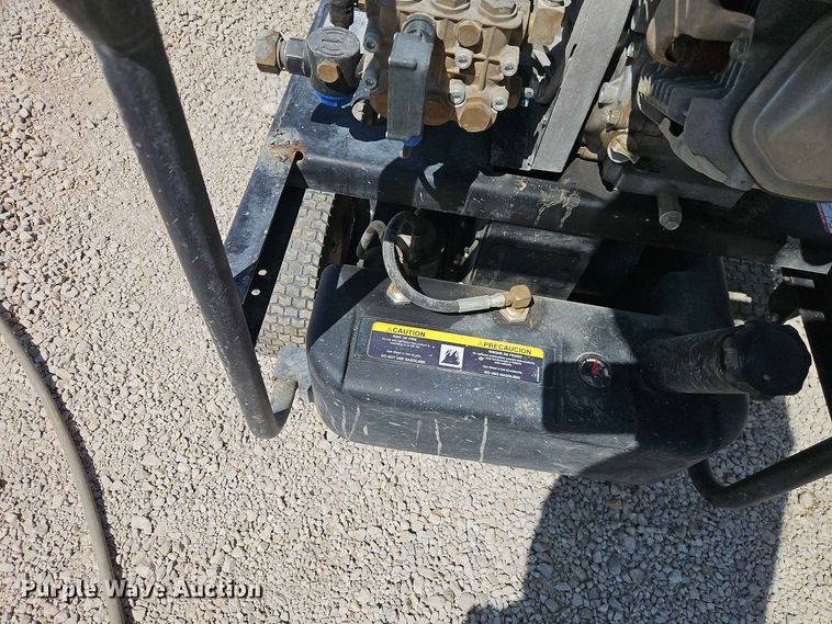 image for item EO8569 Mi-T-M HSP-3504-3MGH pressure washer