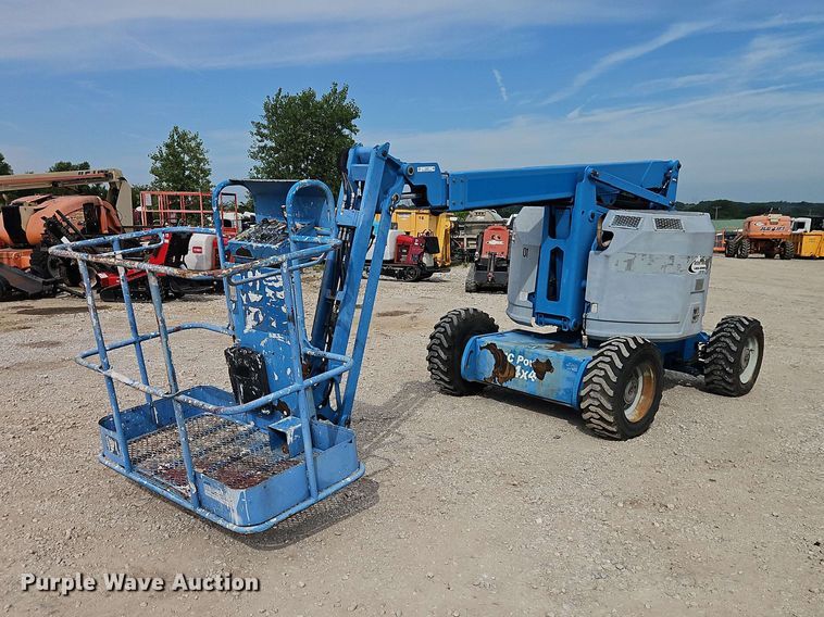 Photo of a 2010 Genie Z-34/22
