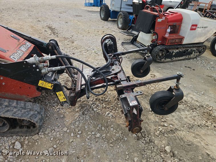 image for item EO8582 Skid steer power rake