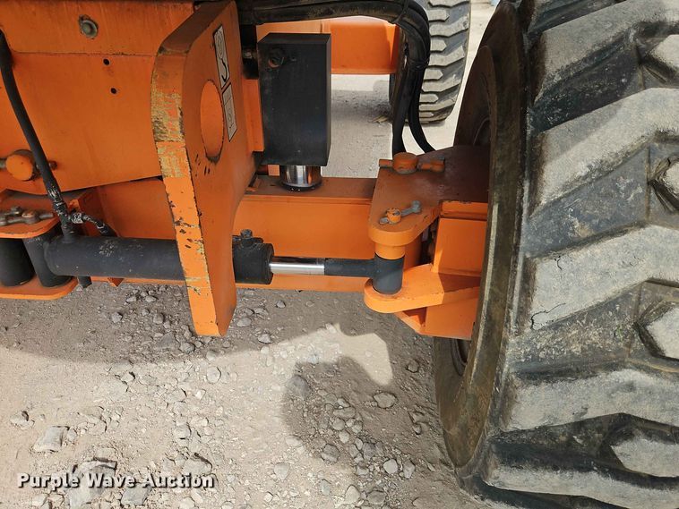 image for item EO8583 2005 JLG 600S boom lift