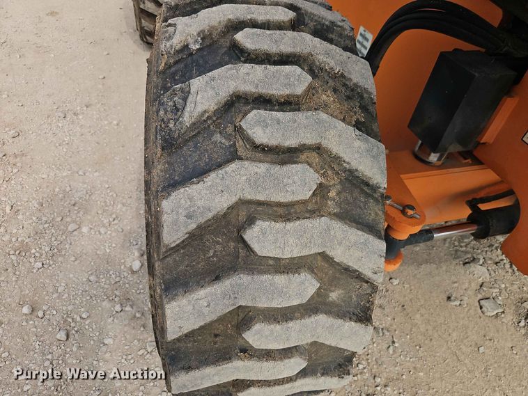 image for item EO8583 2005 JLG 600S boom lift