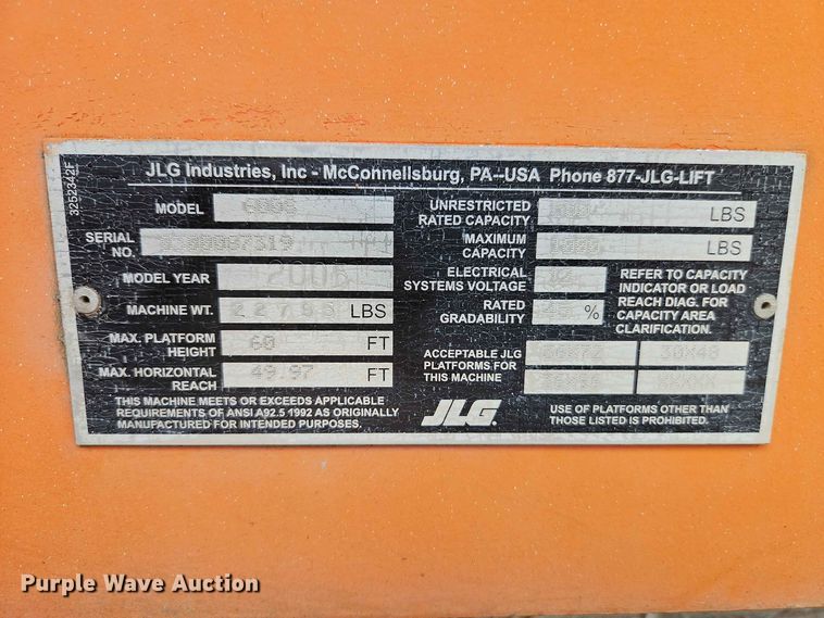 image for item EO8583 2005 JLG 600S boom lift