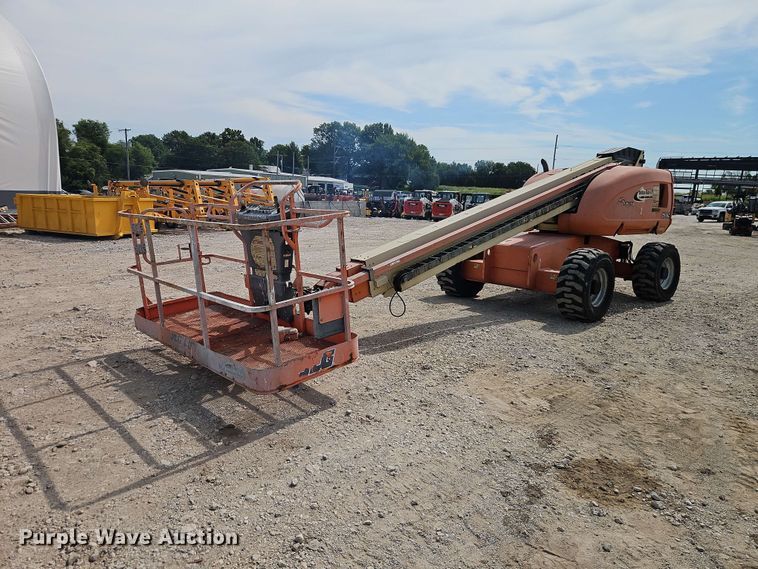 image for item EO8584 2008 JLG 600S boom lift
