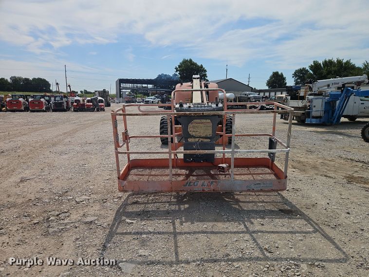image for item EO8584 2008 JLG 600S boom lift